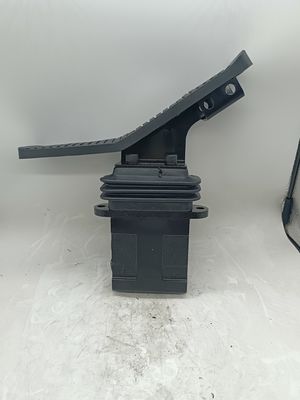 Peças sobressalentes de escavadeira unidirecional Válvula de controle de pedal hidráulico Operar disjuntor